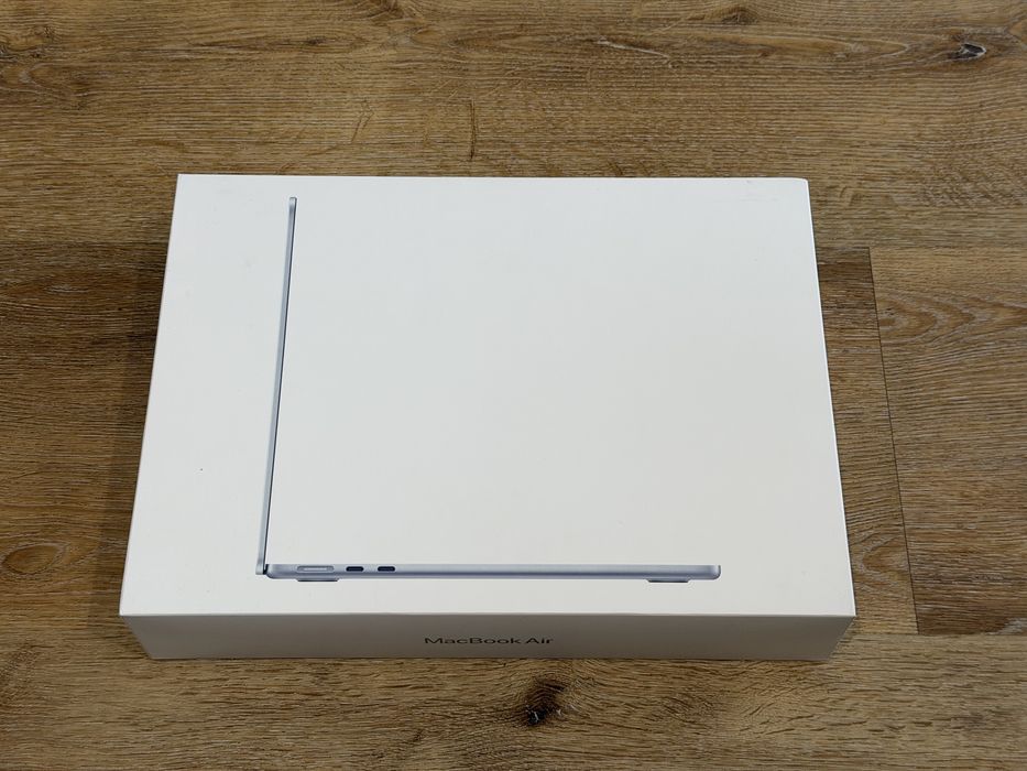 Nowy MacBook Air 13’ M4 16/512GB Sky Blue