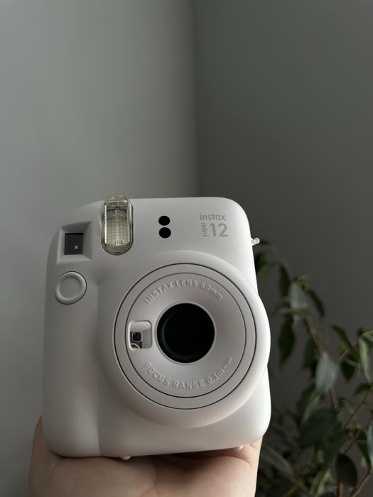 Фотоапарат ( фотик,фотоплівка)Fujifilm Instax Mini 12 White