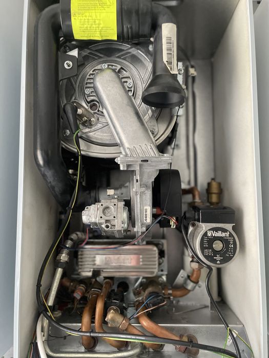 ПРАЦЮЄМО з Є-ВІДНОВЛЕННЯ Газовый котел Vaillant т-7c Гарантией