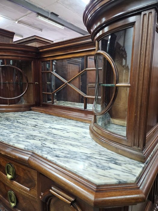 Ładny francuski kredens chippendale /