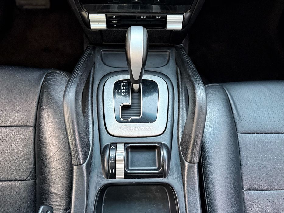 Porsche Cayenne 955 3.2 Газ/Бензин