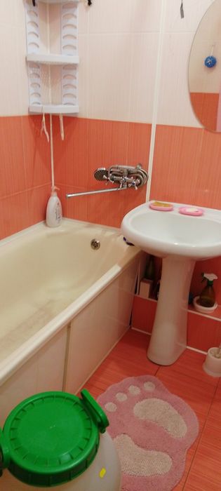 Сдаю  1 комнату в центре 3500грн