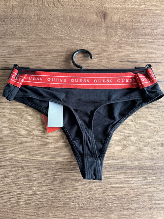 Guess majtki bielizna z napisem r M stringi z wieszaczkiem czarne