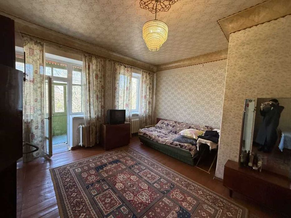 3к квартира 80м2 поверх 4/5 на Юліана Матвійчука сталінка