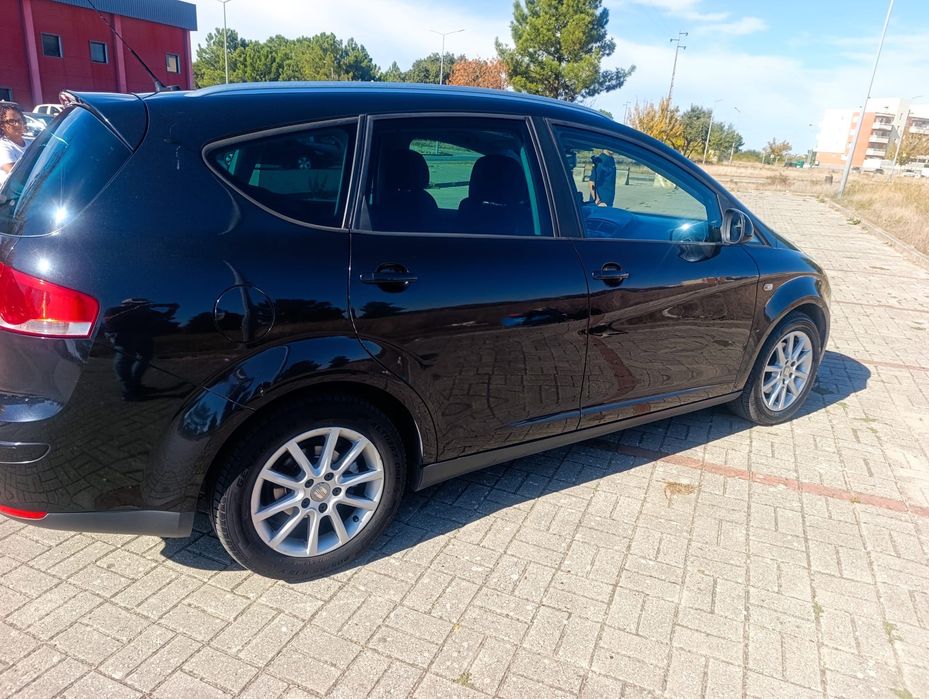 Seat altea XL 1.6 TDI — photo 2