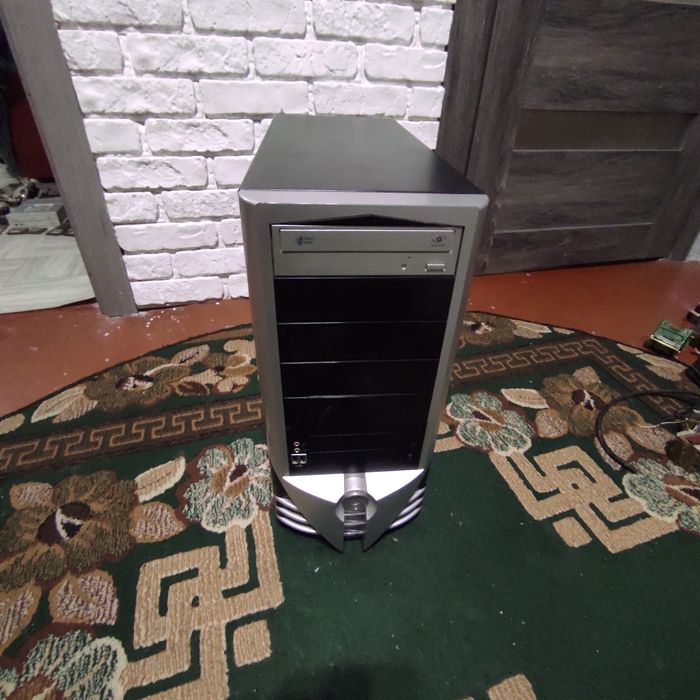 Корпус для ПК с большим кулером