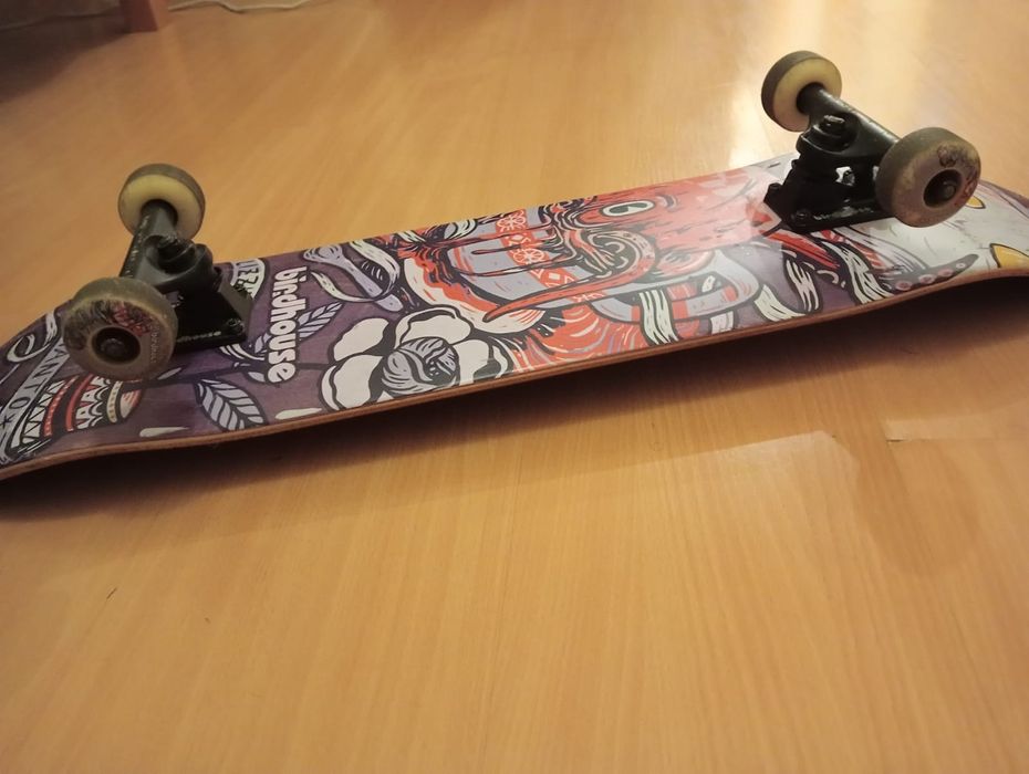 Skate em muito bom estado