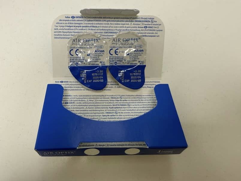 Контактні лінзи Air Optix