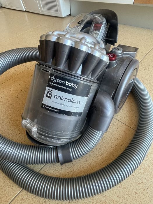 Aspirador Dyson  DC22
