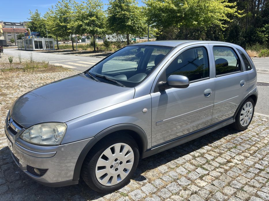 Opel Corsa Twinport 1.2 85cv