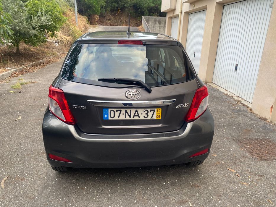 Toyota Yaris 1.0 VVT-i Gasolina — photo 4