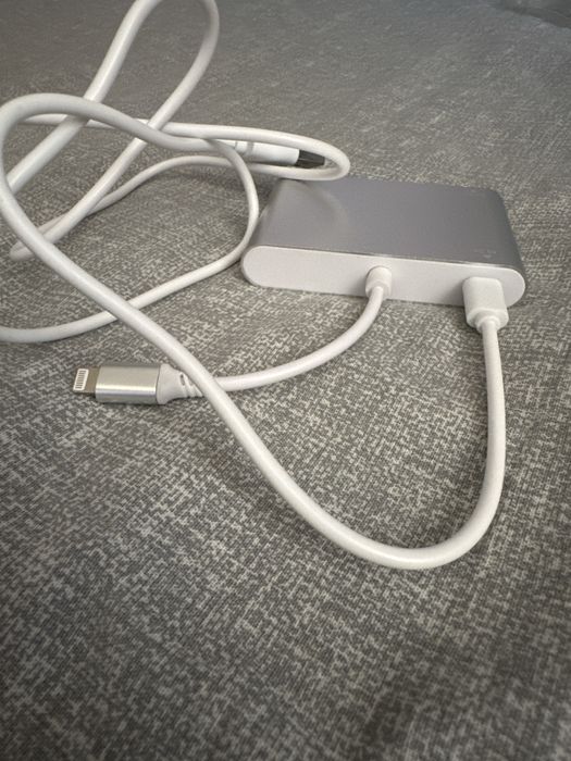 Перехідник HDMI PowerPlant Lightning (M) - HDMI, VGA, 3.5 мм (F)