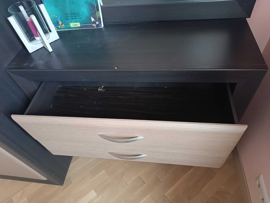 Комод на чотири шухляди