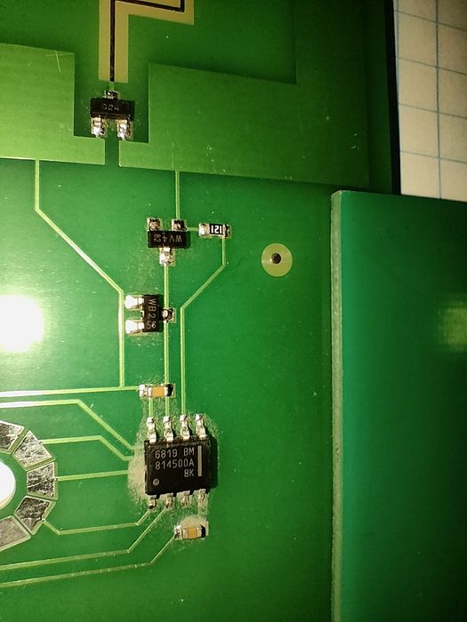 Плати електроніка трофей