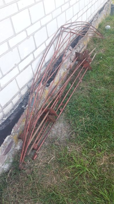 Продаю каркас під теплицю,авто.
