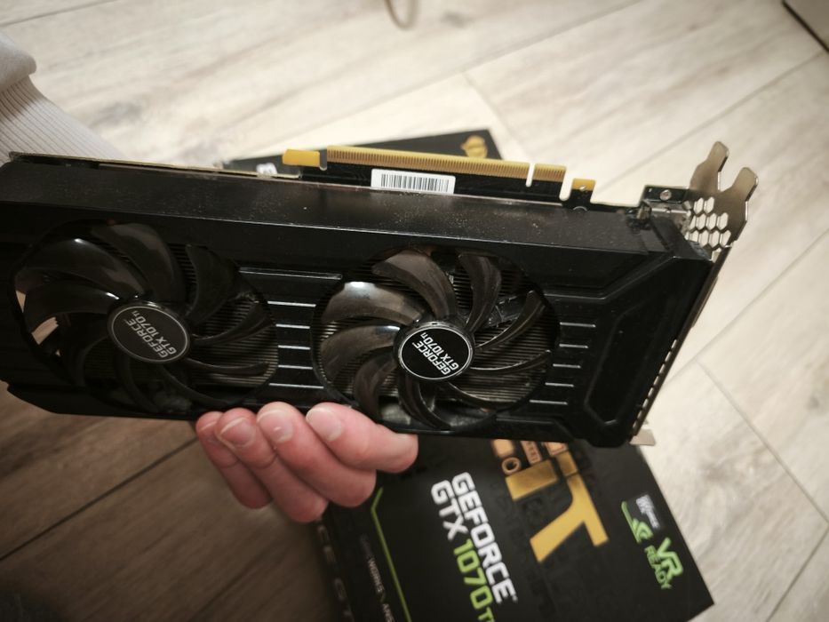 GTX 1070 Ti 8GB.

Карта полностью рабочая, без артеф