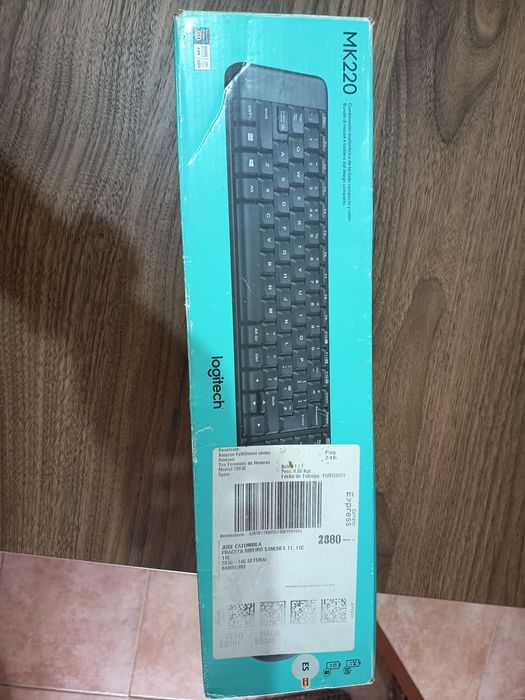 Combo Wireless Logitech MK220 (Teclado + Rato) – Compacto e c/ Caixa