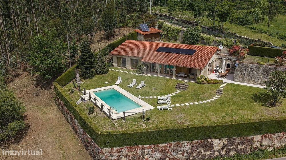 Moradia T4 para venda