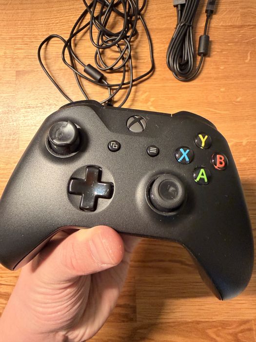 Геймпад Microsoft Xbox One + Windows