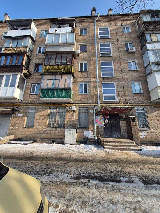 Продаж 2х Харківське шосе 12,  на 3м поверсі,