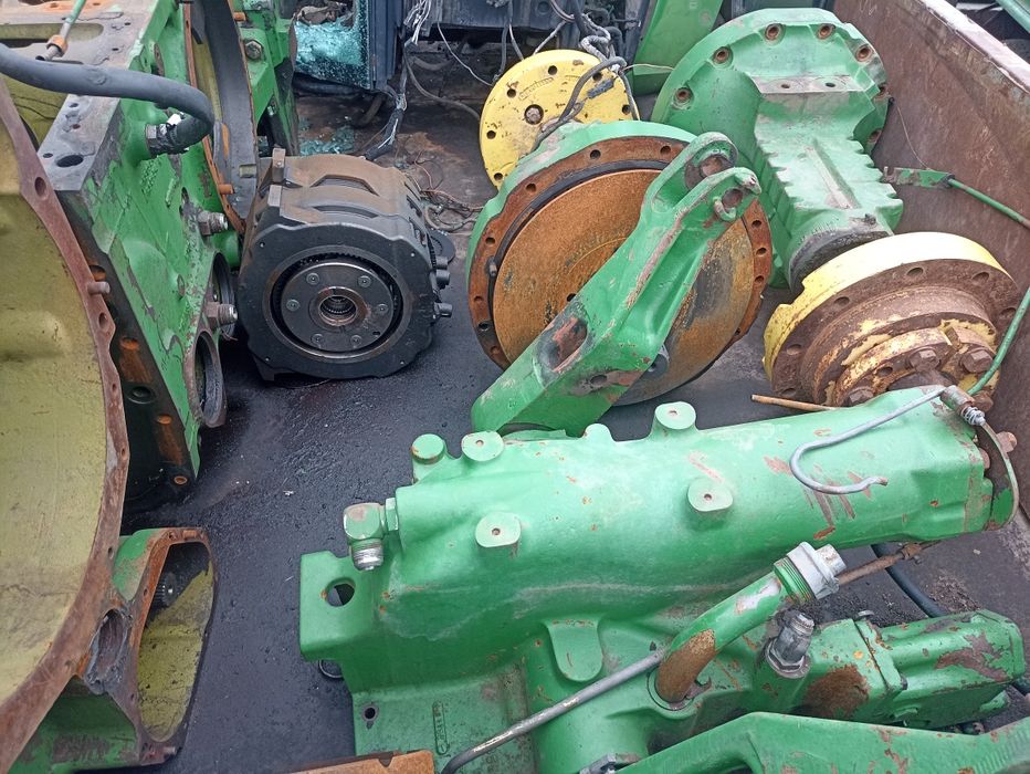Części do John Deere 4955