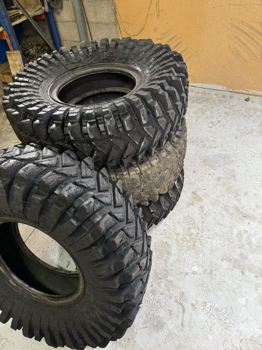 Maxxis Trepador 37/12.5 R16 - Usados