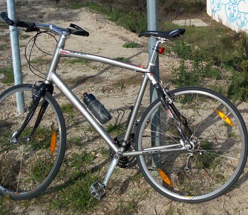 Bicicleta usada em bom estado