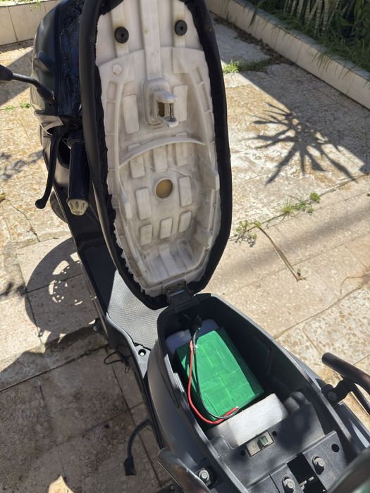 Motinha Elétrica com Batéria Litio + Bagageiro + Trava de Segurança