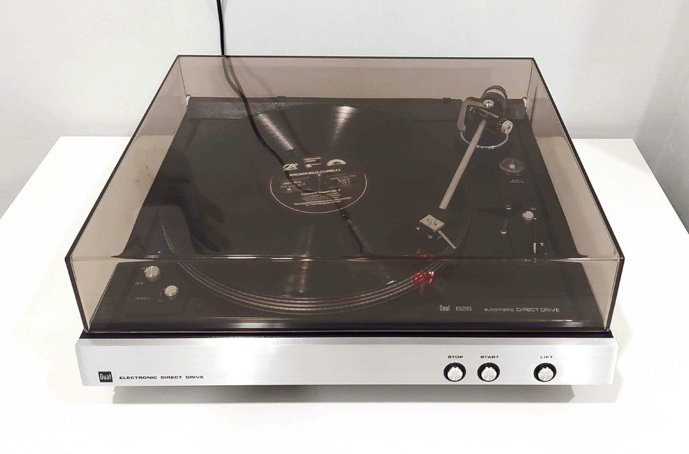 Gira-Discos "high-end" DUAL CS-626 "Direct Drive" / "ULM ORTOFON" (imaculado)