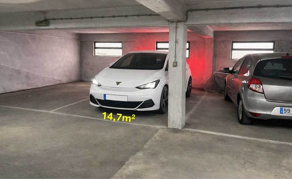 Arrendo lugar(es) de garagem