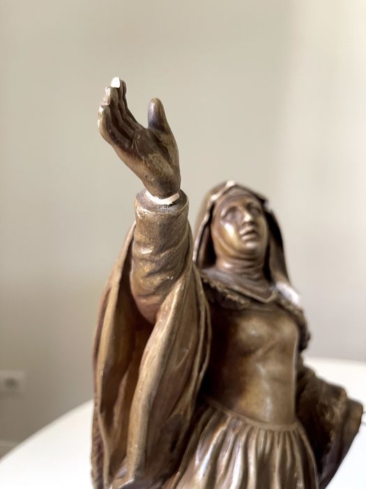 Święta Gertruda, autorstwa Gustave Van Vaerenbergh 34.5cm