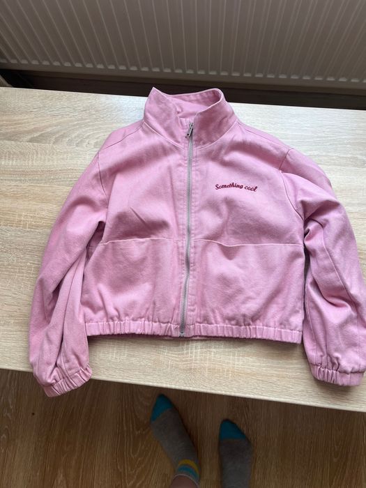 Рожева джинсова курточка