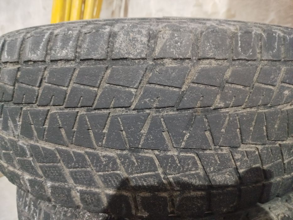 Шини Bridgestone Blizzak 265/65/r 17