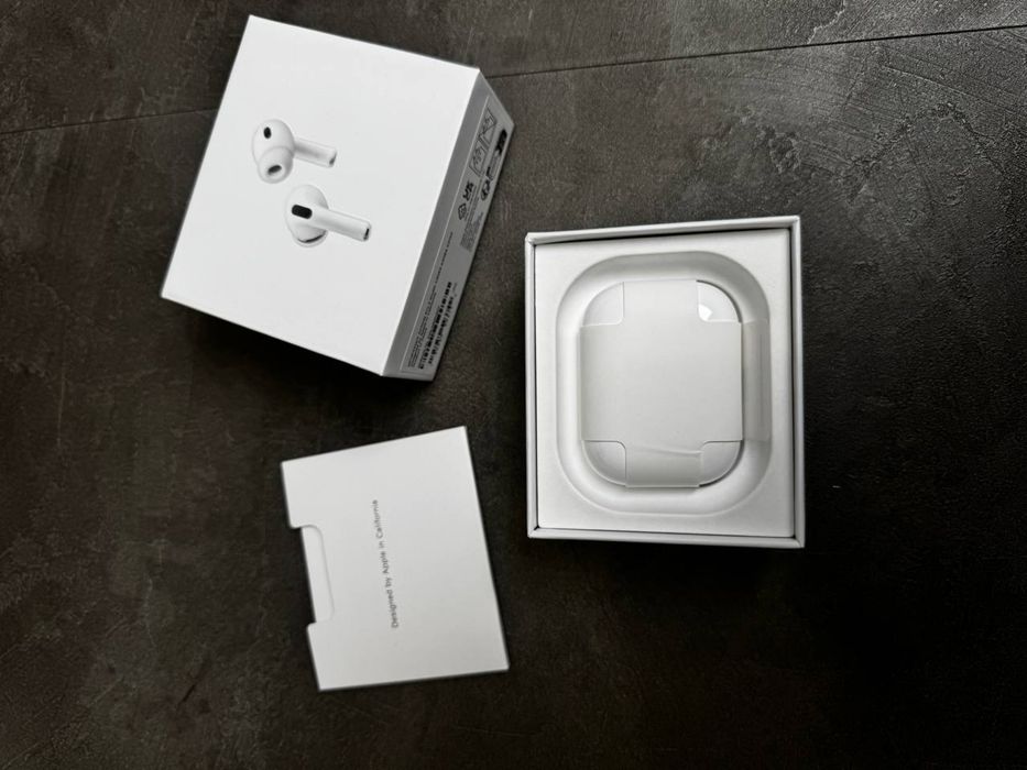 Продам Оновлені навушники AirPods Pro 3 2026! + Чехол у ПОДАРУНОК!!