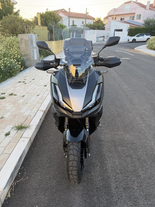 Honda ADV 350 com garantia