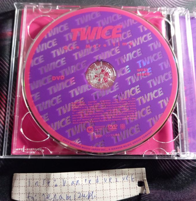 Японський альбом Твайс,Twice album, опис.