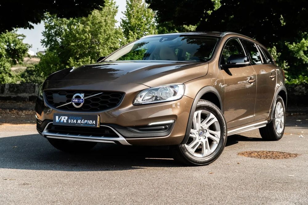 Volvo V60 Cross Country 2.0 D3 Momentum