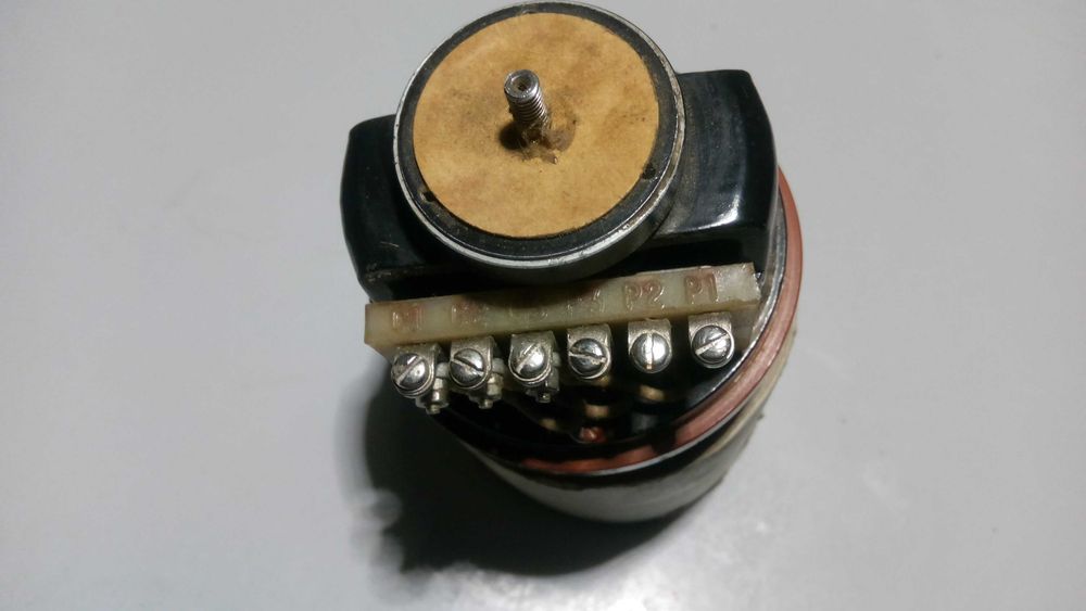 Двигатель-датчик сельсин ДИД1101(новый).