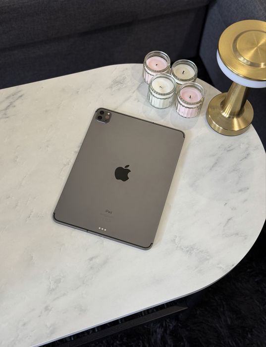 Tablet Apple iPad Pro 11 2 generacji 256GB Space Grey (WiFi + Cellular) stan idealny, w pełni sprawny, ekran 120Hz, FaceID, Apple Pencil, wysyłka!