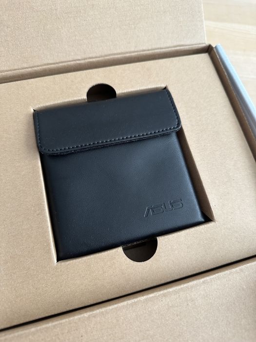 Projektor Asus S1 - malutki, kieszonkowy, etui, komplet