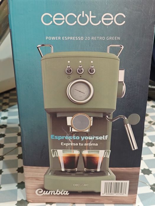 Máquina de café nunca usada