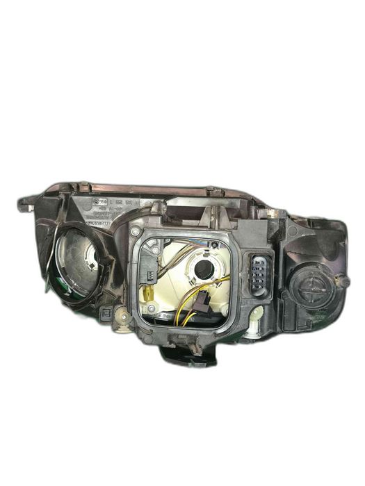 Ótica / Farol Esquerdo AUDI A3 Sportback 8P0941003L (OEM) | 0301206601 (OEM)