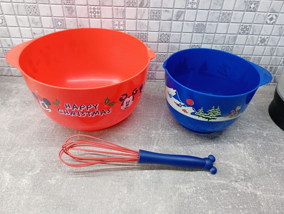 Zestaw 2 miski plastikowe i trzepaczka dla dzieci