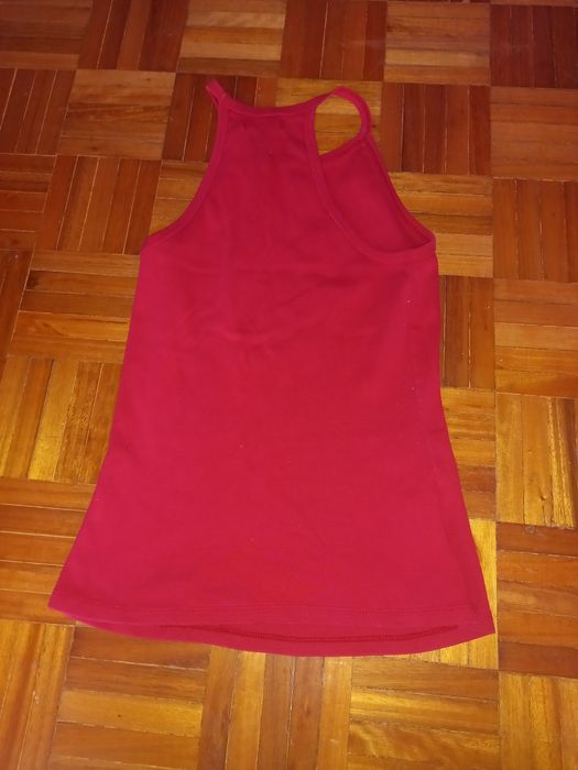 Camisola vermelha básica