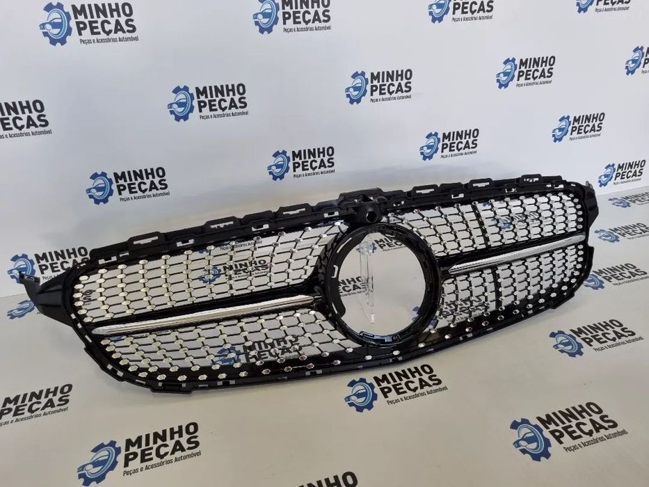 Grelha Frontal Mercedes C (W205) Diamond Facelift C/ Câmera