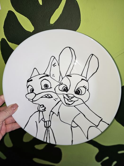 Набір для розпису тарілки — творчість, що дарує радість!
Подаруйте