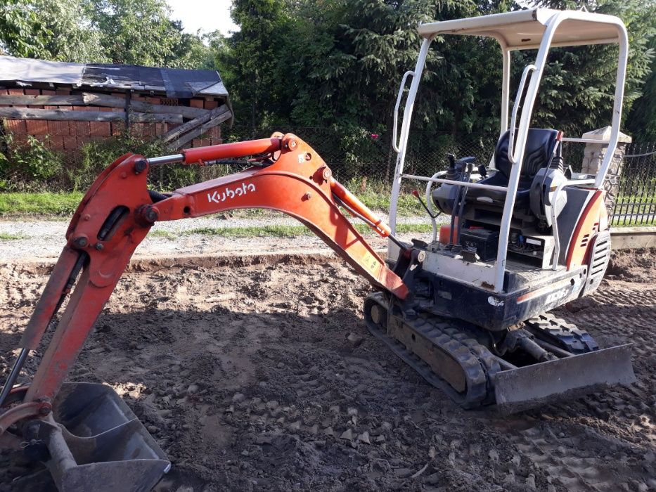 Układanie kostki brukowej,usługa koparką,wywrotka.Roboty ziemne.