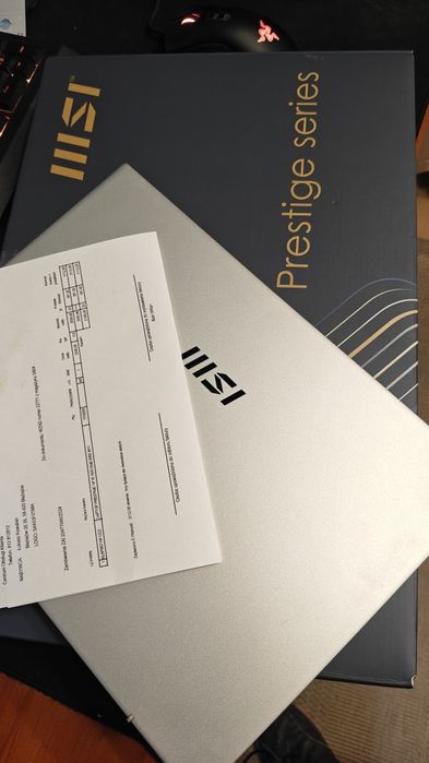 Laptop dla studenta 14 cali z czytnikiem linii papilarnych. RTX 2050 1.49kg