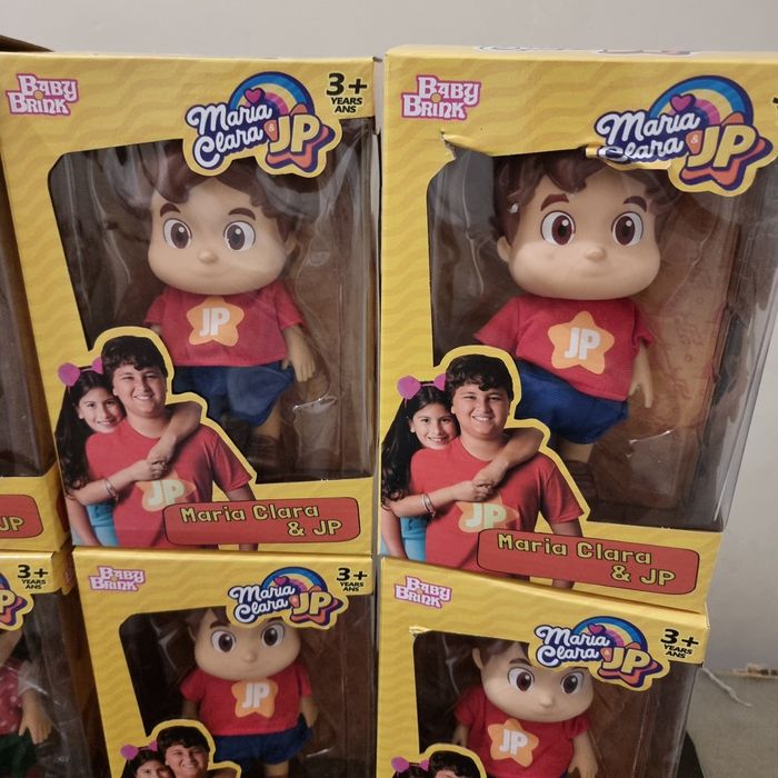 Bonecos Maria Clara e JP