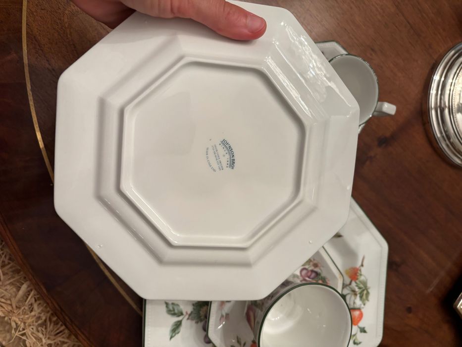 Serviço de jantar de porcelana do Johnson Bros